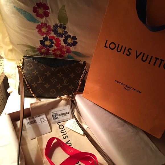 Sold - Picture 3 of 8